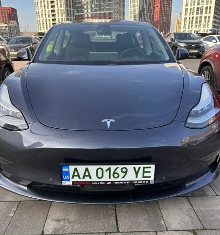 Сірий Тесла Модель 3, об'ємом двигуна 0 л та пробігом 122 тис. км за 17000 $, фото 1 на Automoto.ua