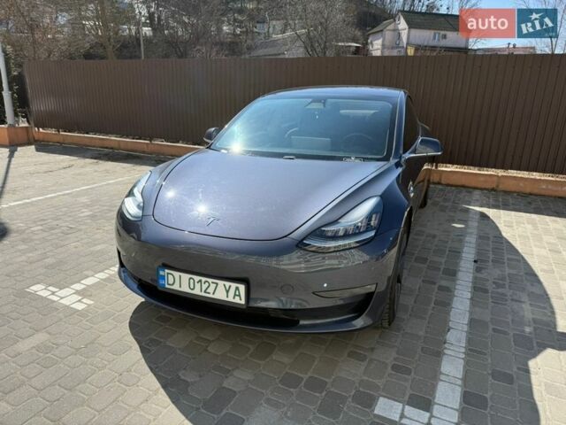 Сірий Тесла Модель 3, об'ємом двигуна 0 л та пробігом 99 тис. км за 18500 $, фото 1 на Automoto.ua
