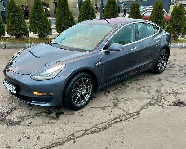 Серый Тесла Модель 3, объемом двигателя 0 л и пробегом 99 тыс. км за 17950 $, фото 1 на Automoto.ua