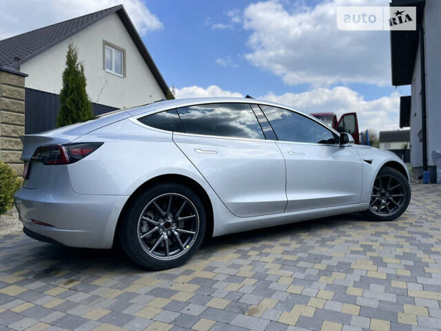 Сірий Тесла Модель 3, об'ємом двигуна 0 л та пробігом 20 тис. км за 23500 $, фото 1 на Automoto.ua