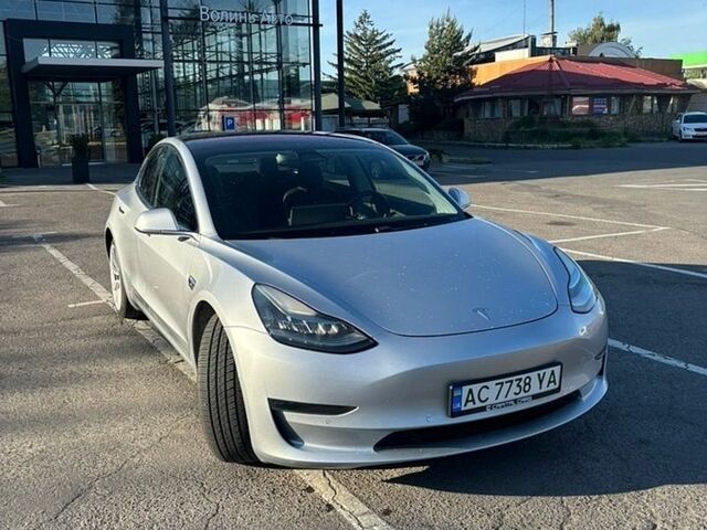 Сірий Тесла Модель 3, об'ємом двигуна 0 л та пробігом 130 тис. км за 15999 $, фото 1 на Automoto.ua