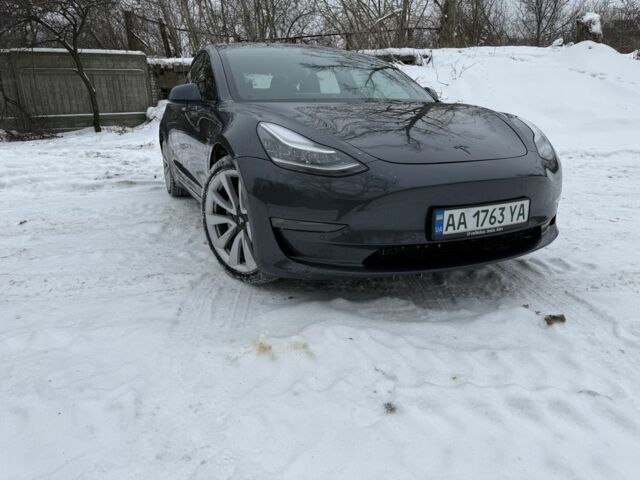 Серый Тесла Модель 3, объемом двигателя 0 л и пробегом 115 тыс. км за 16000 $, фото 1 на Automoto.ua
