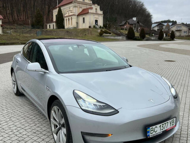 Сірий Тесла Модель 3, об'ємом двигуна 0 л та пробігом 179 тис. км за 16500 $, фото 1 на Automoto.ua
