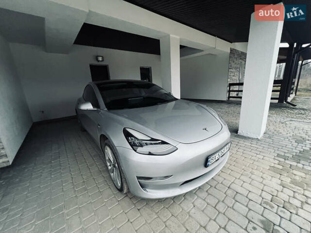 Серый Тесла Модель 3, объемом двигателя 0 л и пробегом 238 тыс. км за 14800 $, фото 1 на Automoto.ua