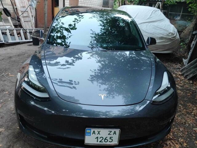Серый Тесла Модель 3, объемом двигателя 0 л и пробегом 75 тыс. км за 17100 $, фото 1 на Automoto.ua