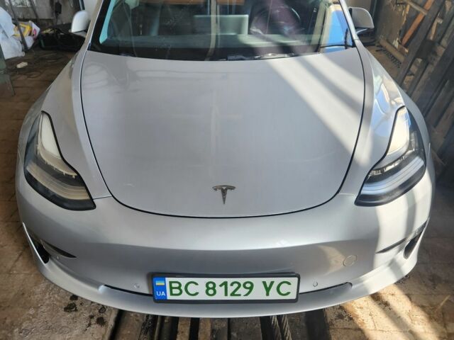 Серый Тесла Модель 3, объемом двигателя 0 л и пробегом 211 тыс. км за 14950 $, фото 1 на Automoto.ua