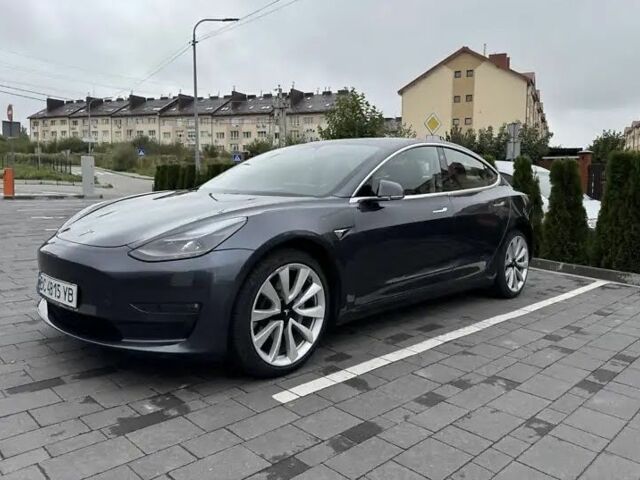 Серый Тесла Модель 3, объемом двигателя 0 л и пробегом 93 тыс. км за 17999 $, фото 1 на Automoto.ua