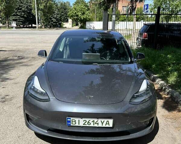 Серый Тесла Модель 3, объемом двигателя 0 л и пробегом 90 тыс. км за 17900 $, фото 1 на Automoto.ua