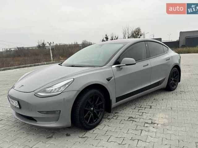 Сірий Тесла Модель 3, об'ємом двигуна 0 л та пробігом 201 тис. км за 11657 $, фото 1 на Automoto.ua