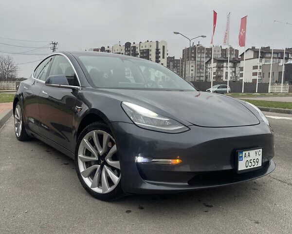 Сірий Тесла Модель 3, об'ємом двигуна 0 л та пробігом 130 тис. км за 16500 $, фото 1 на Automoto.ua