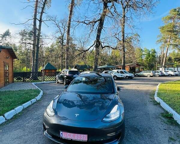 Сірий Тесла Модель 3, об'ємом двигуна 0 л та пробігом 170 тис. км за 15500 $, фото 1 на Automoto.ua
