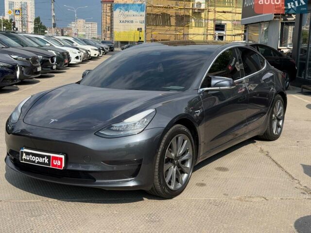 Серый Тесла Модель 3, объемом двигателя 0 л и пробегом 103 тыс. км за 17690 $, фото 1 на Automoto.ua