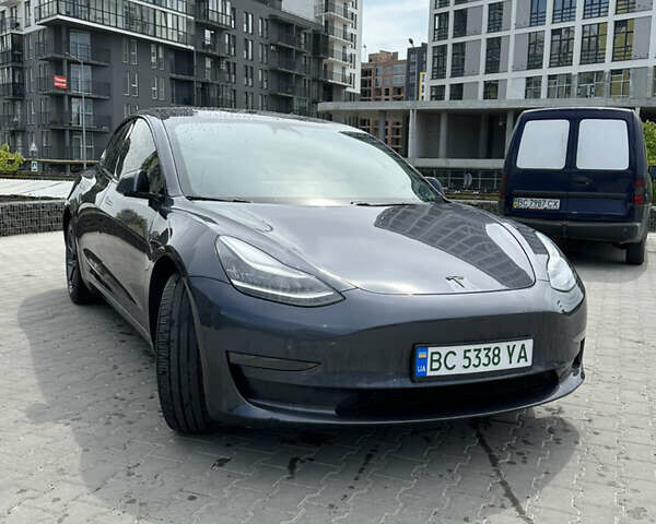 Сірий Тесла Модель 3, об'ємом двигуна 0 л та пробігом 92 тис. км за 15800 $, фото 1 на Automoto.ua