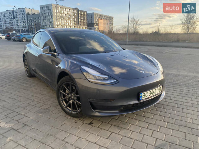 Серый Тесла Модель 3, объемом двигателя 0 л и пробегом 94 тыс. км за 19500 $, фото 1 на Automoto.ua