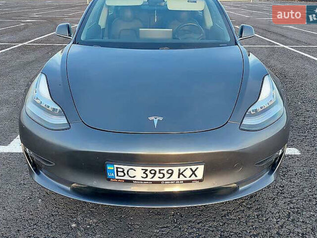 Серый Тесла Модель 3, объемом двигателя 0 л и пробегом 43 тыс. км за 14900 $, фото 1 на Automoto.ua
