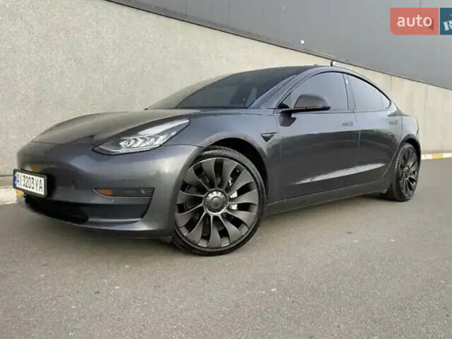 Серый Тесла Модель 3, объемом двигателя 0 л и пробегом 90 тыс. км за 27800 $, фото 1 на Automoto.ua