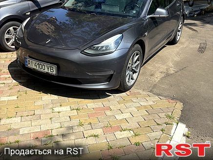 Сірий Тесла Модель 3, об'ємом двигуна 0 л та пробігом 98 тис. км за 15600 $, фото 1 на Automoto.ua
