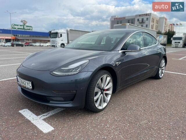 Сірий Тесла Модель 3, об'ємом двигуна 0 л та пробігом 63 тис. км за 19300 $, фото 1 на Automoto.ua