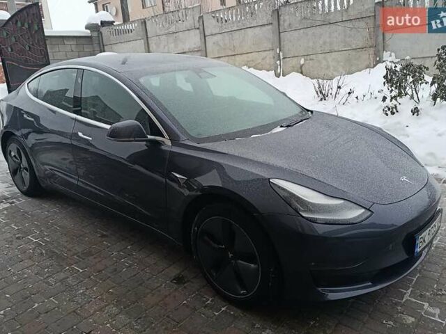 Сірий Тесла Модель 3, об'ємом двигуна 0 л та пробігом 125 тис. км за 16500 $, фото 1 на Automoto.ua
