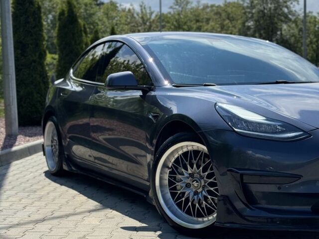 Сірий Тесла Модель 3, об'ємом двигуна 0 л та пробігом 110 тис. км за 17299 $, фото 1 на Automoto.ua