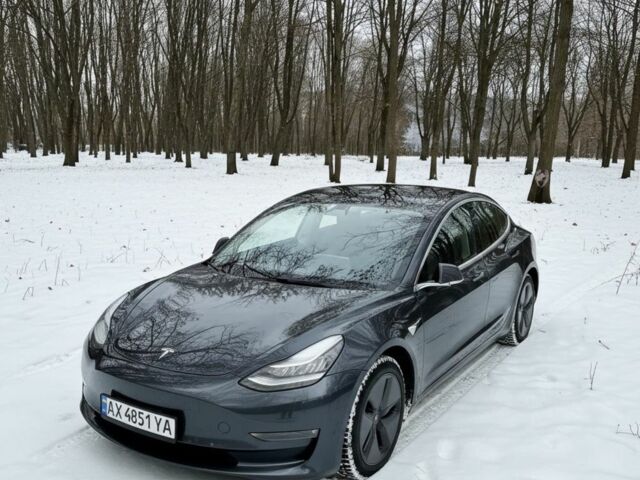 Серый Тесла Модель 3, объемом двигателя 0 л и пробегом 50 тыс. км за 20199 $, фото 1 на Automoto.ua
