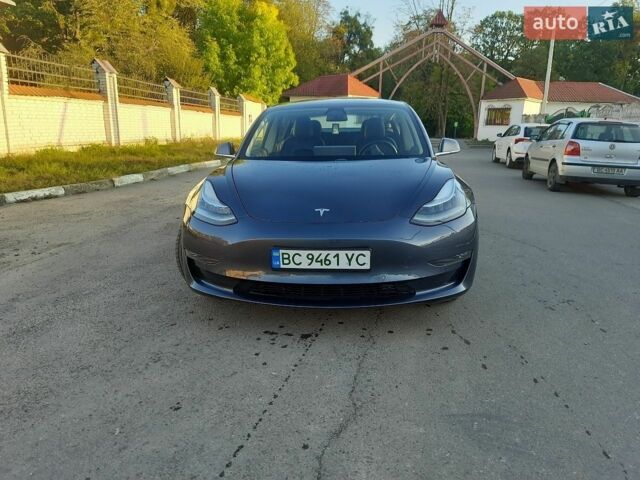 Сірий Тесла Модель 3, об'ємом двигуна 0 л та пробігом 117 тис. км за 14500 $, фото 1 на Automoto.ua