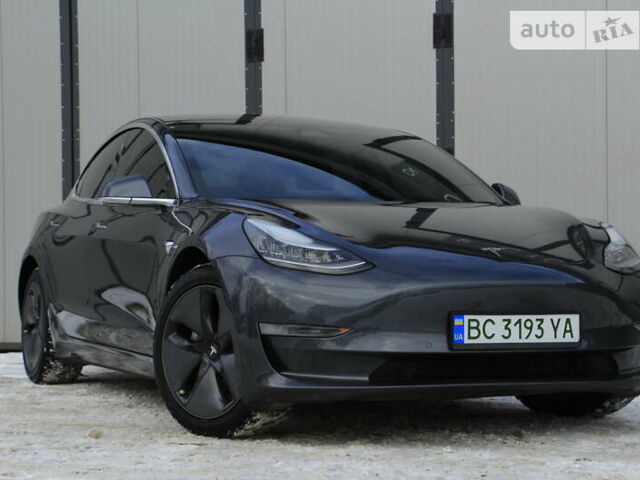 Сірий Тесла Модель 3, об'ємом двигуна 0 л та пробігом 88 тис. км за 25000 $, фото 1 на Automoto.ua