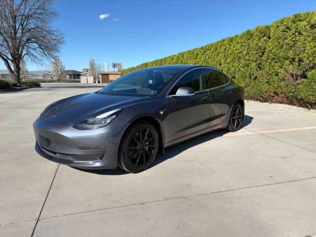 Сірий Тесла Модель 3, об'ємом двигуна 0 л та пробігом 34 тис. км за 10000 $, фото 1 на Automoto.ua