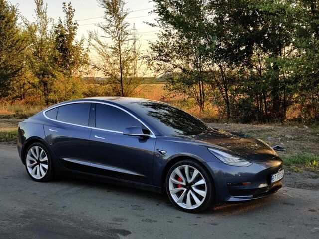 Сірий Тесла Модель 3, об'ємом двигуна 0 л та пробігом 31 тис. км за 22656 $, фото 1 на Automoto.ua