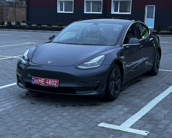 Серый Тесла Модель 3, объемом двигателя 0 л и пробегом 217 тыс. км за 14999 $, фото 1 на Automoto.ua