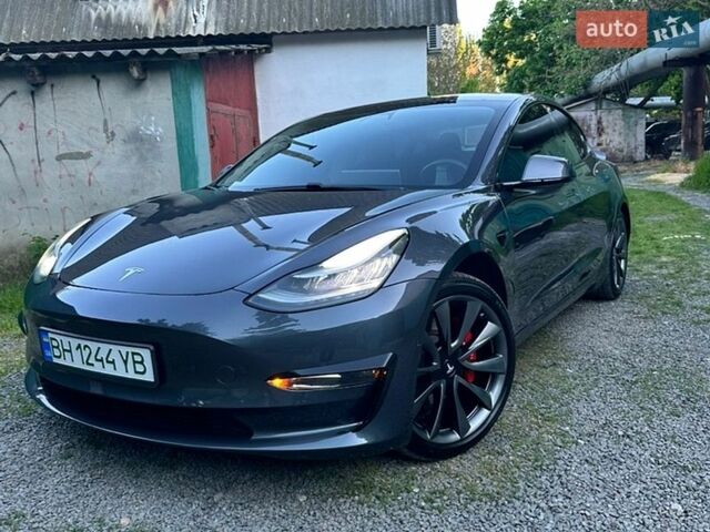 Серый Тесла Модель 3, объемом двигателя 0 л и пробегом 110 тыс. км за 17900 $, фото 1 на Automoto.ua