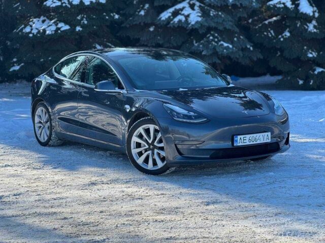 Сірий Тесла Модель 3, об'ємом двигуна 0 л та пробігом 168 тис. км за 17500 $, фото 1 на Automoto.ua