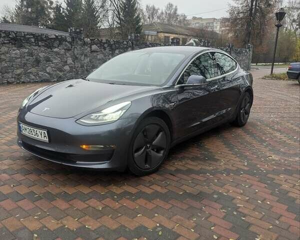 Серый Тесла Модель 3, объемом двигателя 0 л и пробегом 117 тыс. км за 18950 $, фото 1 на Automoto.ua