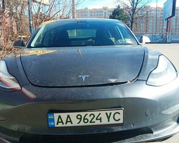 Серый Тесла Модель 3, объемом двигателя 0 л и пробегом 240 тыс. км за 13200 $, фото 1 на Automoto.ua