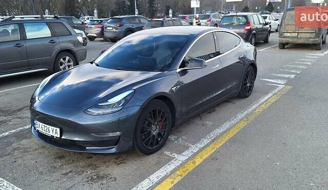 Сірий Тесла Модель 3, об'ємом двигуна 0 л та пробігом 49 тис. км за 21000 $, фото 1 на Automoto.ua
