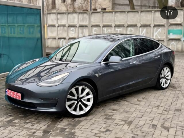 Сірий Тесла Модель 3, об'ємом двигуна 0 л та пробігом 248 тис. км за 15000 $, фото 1 на Automoto.ua