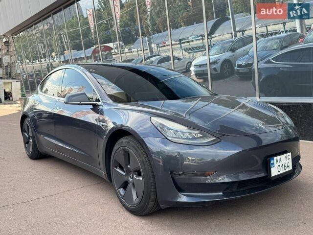 Сірий Тесла Модель 3, об'ємом двигуна 0 л та пробігом 143 тис. км за 16500 $, фото 1 на Automoto.ua