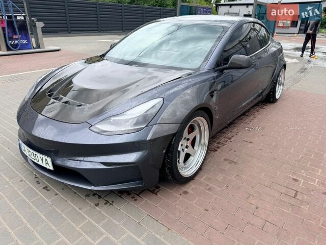 Серый Тесла Модель 3, объемом двигателя 0 л и пробегом 62 тыс. км за 25000 $, фото 1 на Automoto.ua