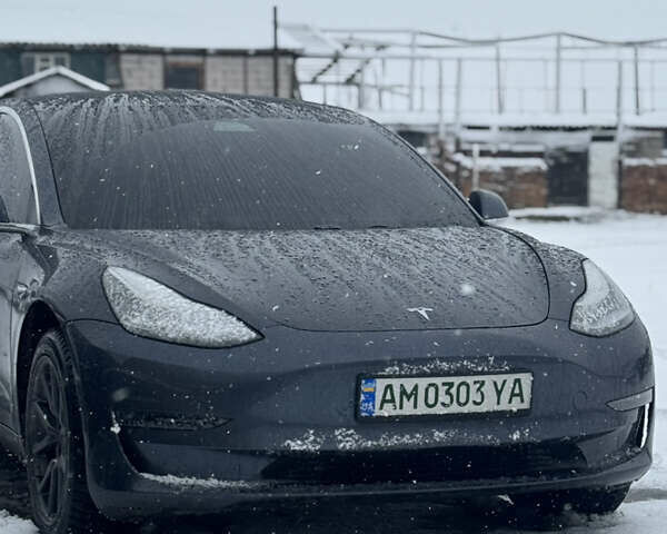 Серый Тесла Модель 3, объемом двигателя 0 л и пробегом 126 тыс. км за 21000 $, фото 1 на Automoto.ua