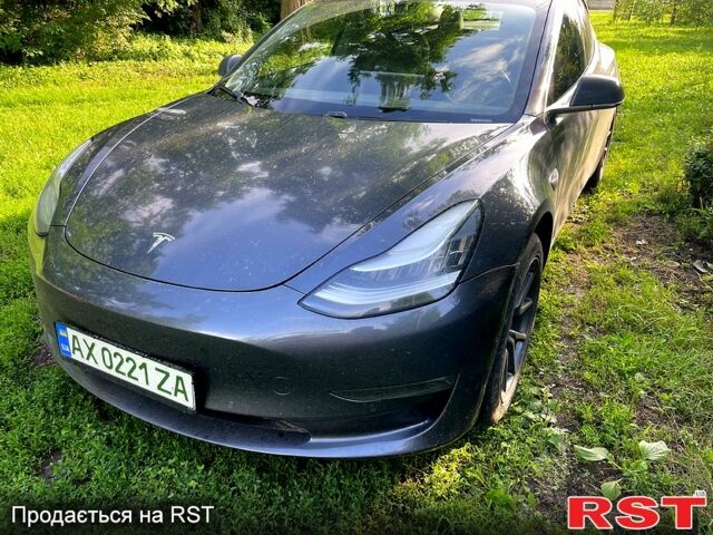 Серый Тесла Модель 3, объемом двигателя 0.23 л и пробегом 180 тыс. км за 17500 $, фото 1 на Automoto.ua