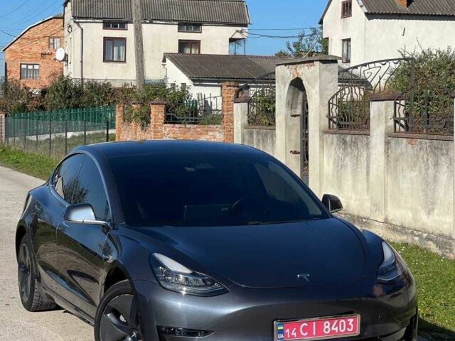 Серый Тесла Модель 3, объемом двигателя 0 л и пробегом 60 тыс. км за 12200 $, фото 1 на Automoto.ua