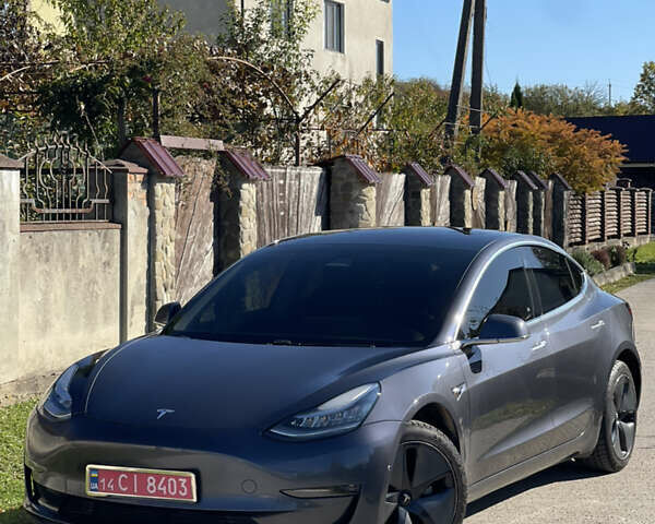 Сірий Тесла Модель 3, об'ємом двигуна 0 л та пробігом 60 тис. км за 16300 $, фото 1 на Automoto.ua