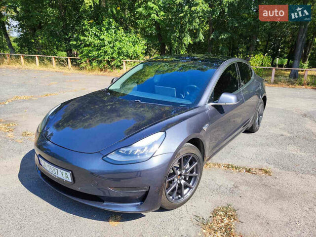 Сірий Тесла Модель 3, об'ємом двигуна 0 л та пробігом 83 тис. км за 15500 $, фото 1 на Automoto.ua