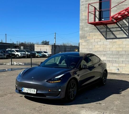 Серый Тесла Модель 3, объемом двигателя 0 л и пробегом 148 тыс. км за 17500 $, фото 1 на Automoto.ua