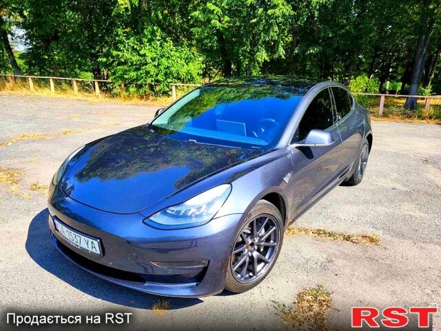 Сірий Тесла Модель 3, об'ємом двигуна 0 л та пробігом 83 тис. км за 15500 $, фото 1 на Automoto.ua