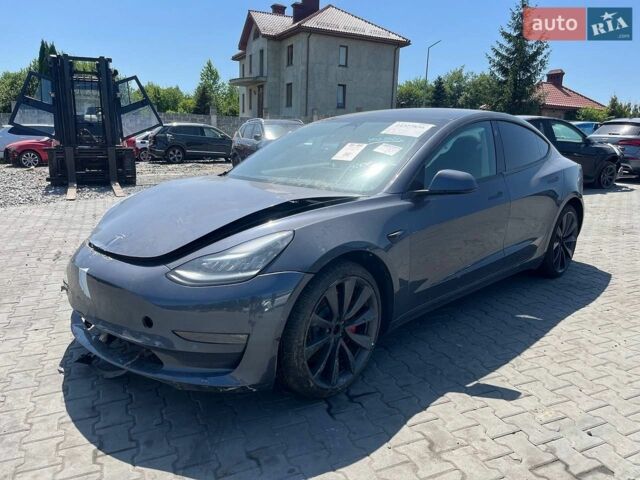 Серый Тесла Модель 3, объемом двигателя 0 л и пробегом 80 тыс. км за 16600 $, фото 1 на Automoto.ua