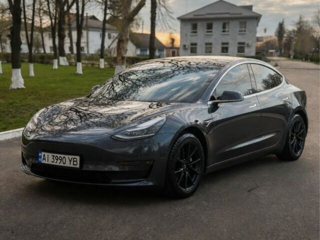 Сірий Тесла Модель 3, об'ємом двигуна 0 л та пробігом 93 тис. км за 18900 $, фото 1 на Automoto.ua