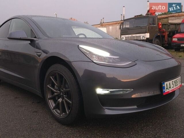 Сірий Тесла Модель 3, об'ємом двигуна 0 л та пробігом 75 тис. км за 15600 $, фото 1 на Automoto.ua