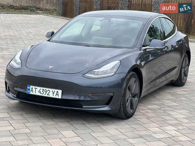 Сірий Тесла Модель 3, об'ємом двигуна 0 л та пробігом 59 тис. км за 20100 $, фото 1 на Automoto.ua
