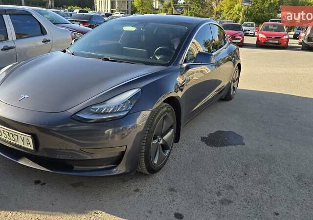 Серый Тесла Модель 3, объемом двигателя 0 л и пробегом 94 тыс. км за 15450 $, фото 1 на Automoto.ua